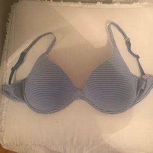 Victoria secret PINK bra.. Scoopneck bra 36-D